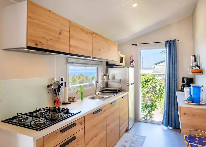 A Saint-raphael * Saint-Raphaël